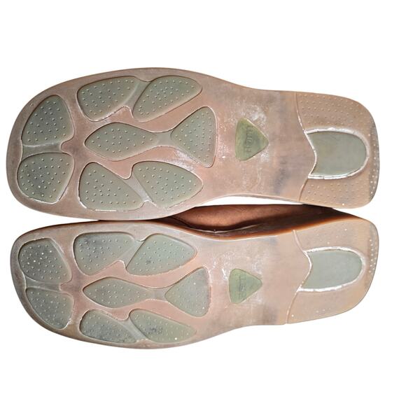 Born 38295 Men's US Size 9.5 Brown Suede Lace Up Casual Shoes Excellent Cond. - Picture 10 of 11